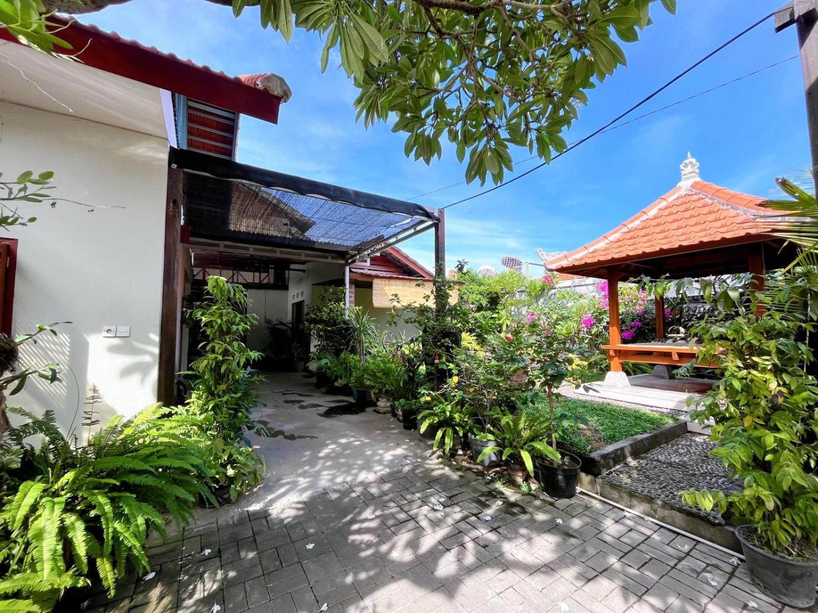 Agung'S Annex Homestay Sanur  Exterior photo